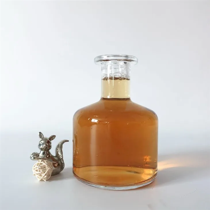 750ml 560g kristalli oq pot qorinli shisha likyor shisha zavod narxi